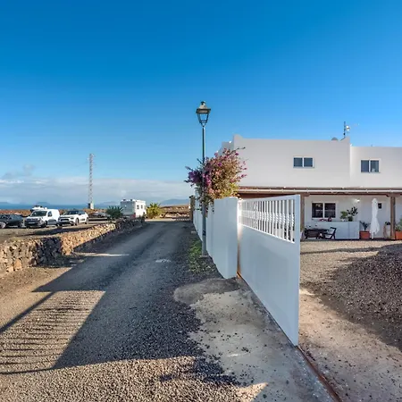 Almar Tatil Evi Tinajo