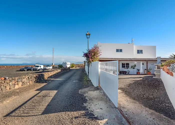 Almar בית נופש טינאחו